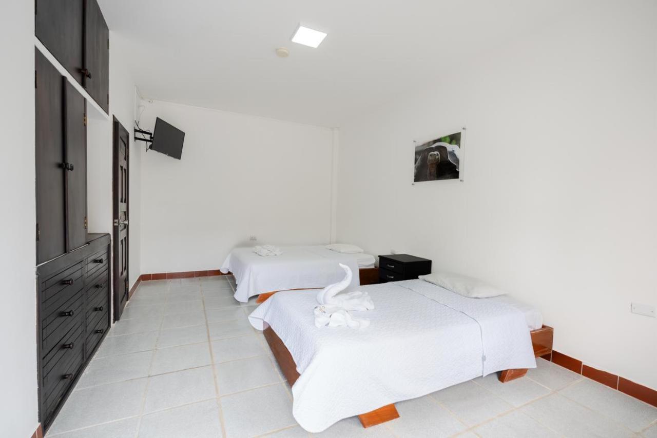 Hotel Pelican Bay Пуэрто-Айора Экстерьер фото